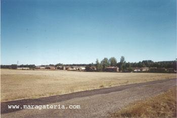 Entrada a San Martín del Agostedo (www.maragateria.com)